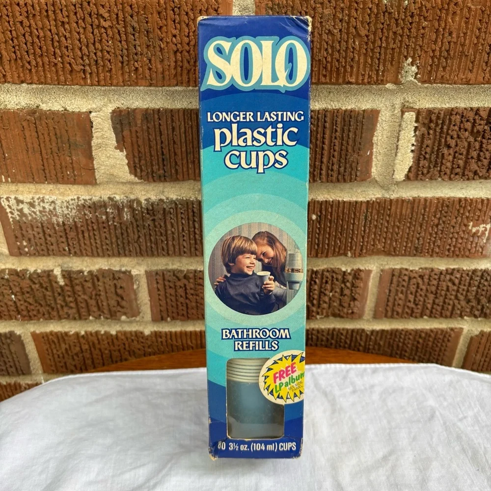 80-pack Solo Cups 3.5 oz size Refills for bathroom dispensers 1960’s Sealed